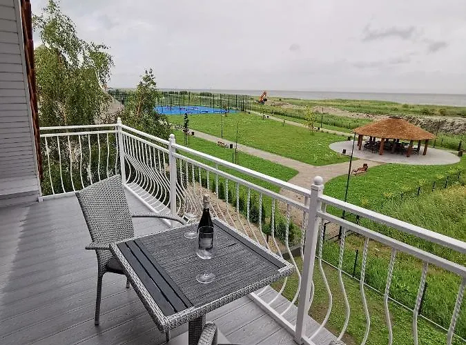 شقة Surf Camp كرينيتا مورسكا