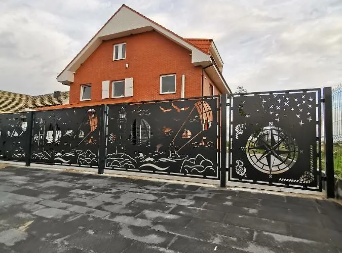 Surf Camp * كرينيتا مورسكا